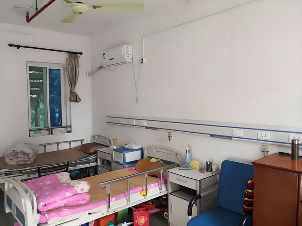深圳户口积分规则_演硬汉成名却情路坎坷，8年不敢谈恋爱，遇小10岁的她成宠妻狂魔 目制投入鼓励作和老年类节